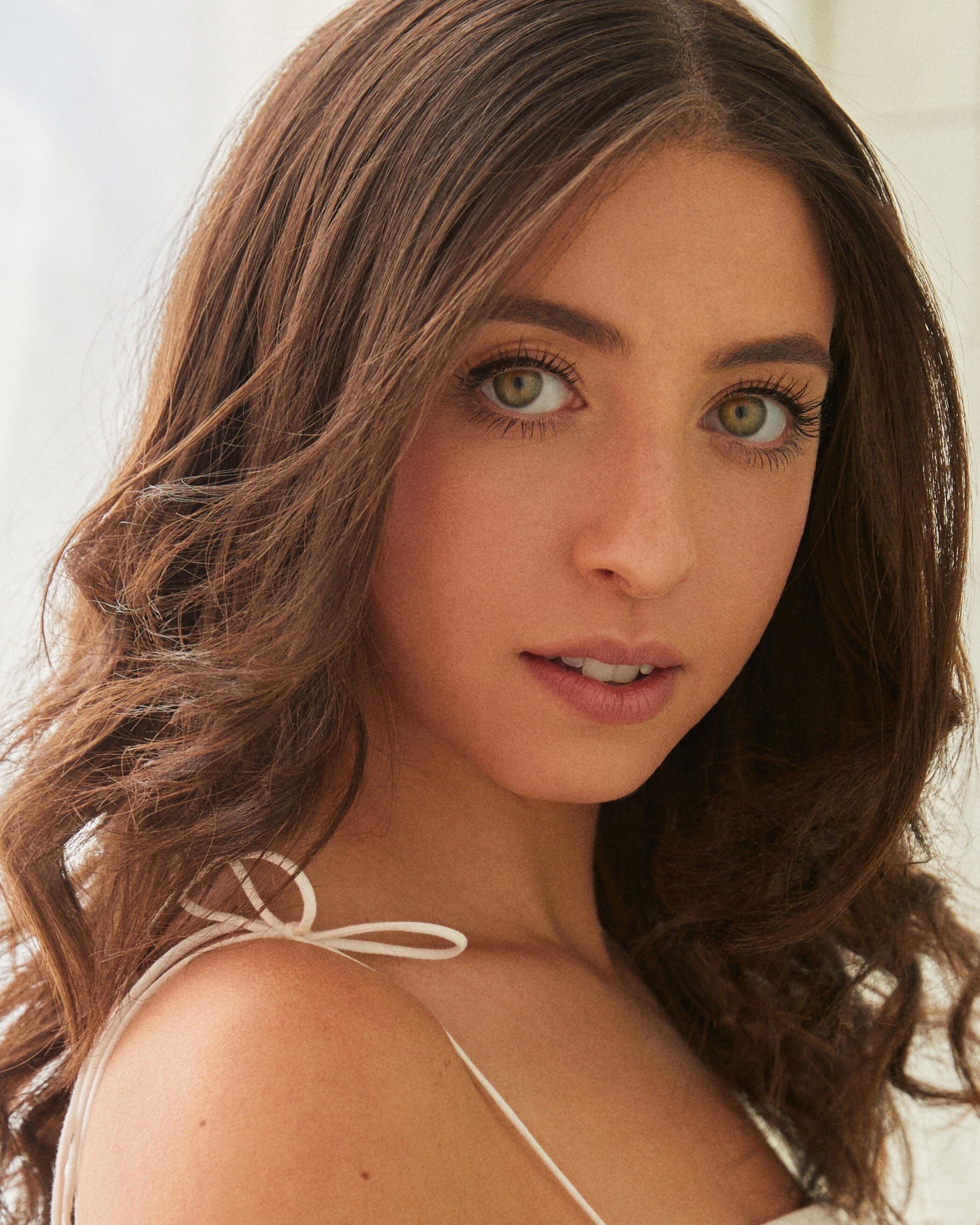 Julia Tolchin as Jamie Dutton in FBI: Most Wanted Julia Tolchin as Jamie Dutton in FBI: Most Wanted