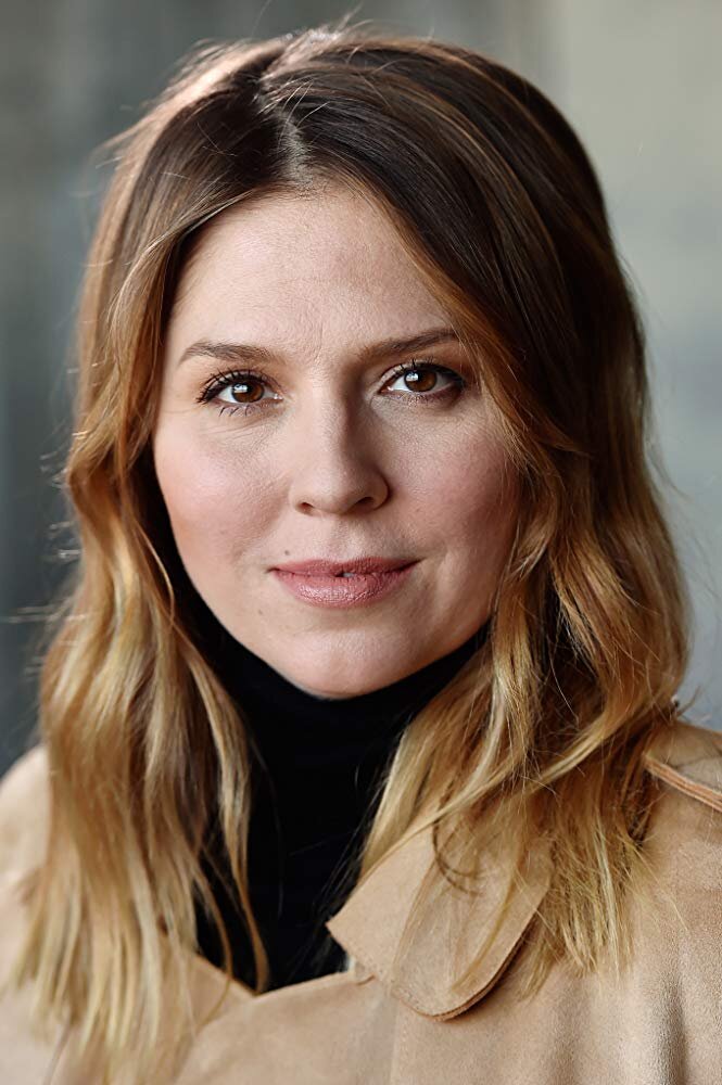 Lisa Hampton as Detective Susanne Smith in FBI: Most Wanted Lisa Hampton as Detective Susanne Smith in FBI: Most Wanted