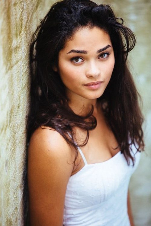 Brittany O'Grady as Paula in The White Lotus Brittany O'Grady as Paula in The White Lotus