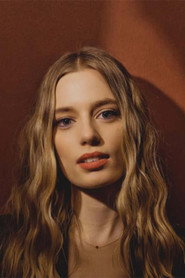 Anja Savcic as Kira Stine in Tracker