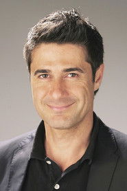 Francisco Trujillo Avalos-Davidson as Dwayne Barrera in Tracker