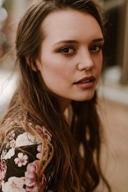 Jessica Sutton as Quinn Ridgely in Tracker