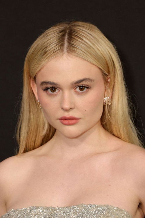Emily Alyn Lind as Cadence Sinclair in We Were Liars Emily Alyn Lind as Cadence Sinclair in We Were Liars